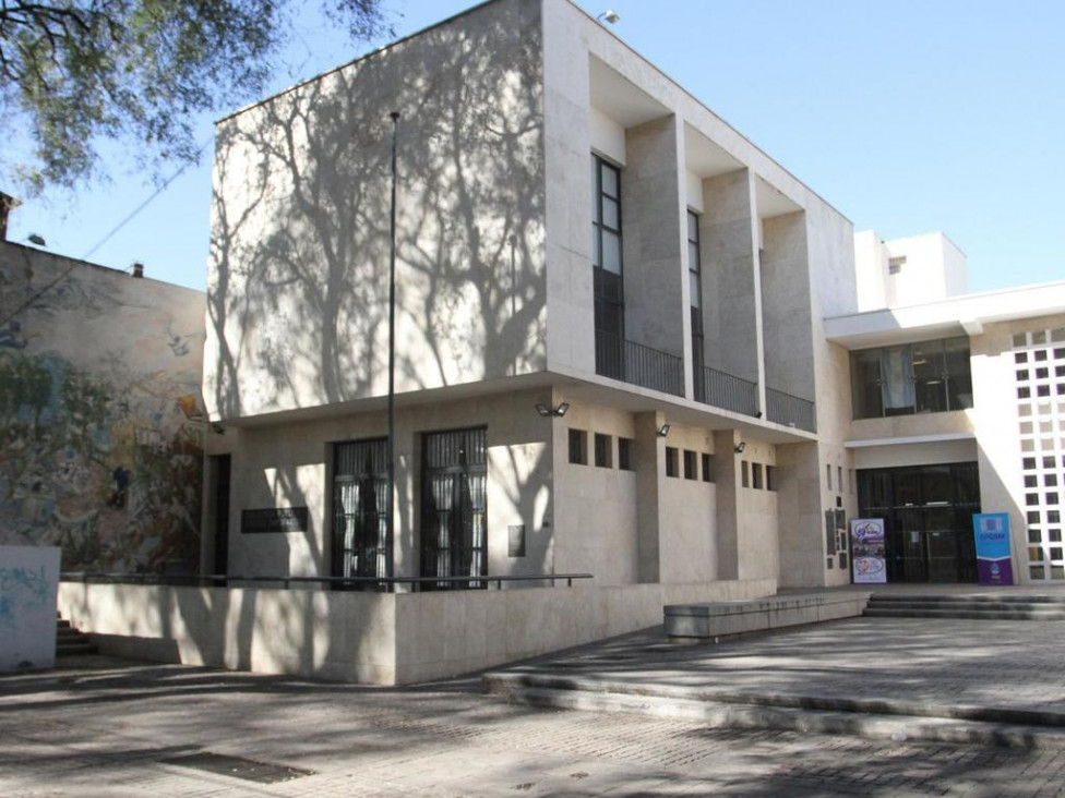 imagen Presentarán dos libros de la EDIUNC en la Biblioteca San Martín