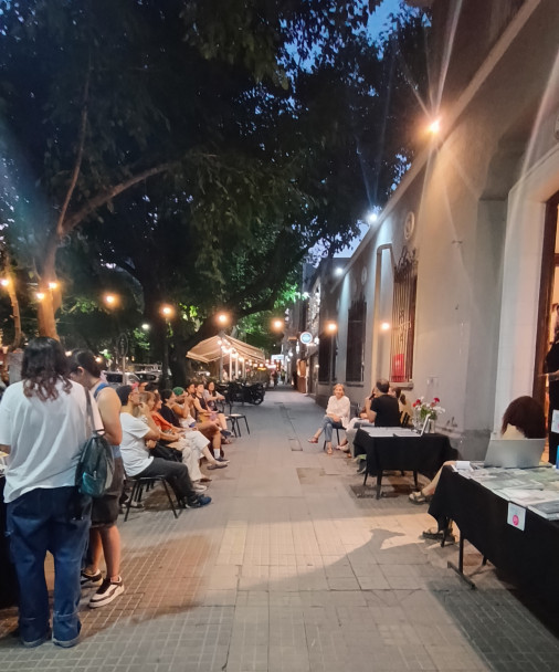 imagen La Librería Universitaria abrió sus puertas a la Noche de las Librerías 