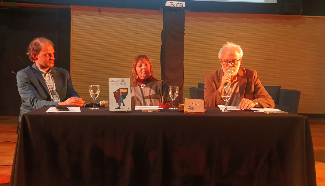 imagen Se presentó en la Feria del Libro de Mendoza la correspondencia entre Di Benedetto y Prelooker 