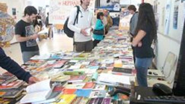 imagen El sello de la UNVM exhibirá y venderá obras de distintas editoriales: Libros de Feria en el Campus 