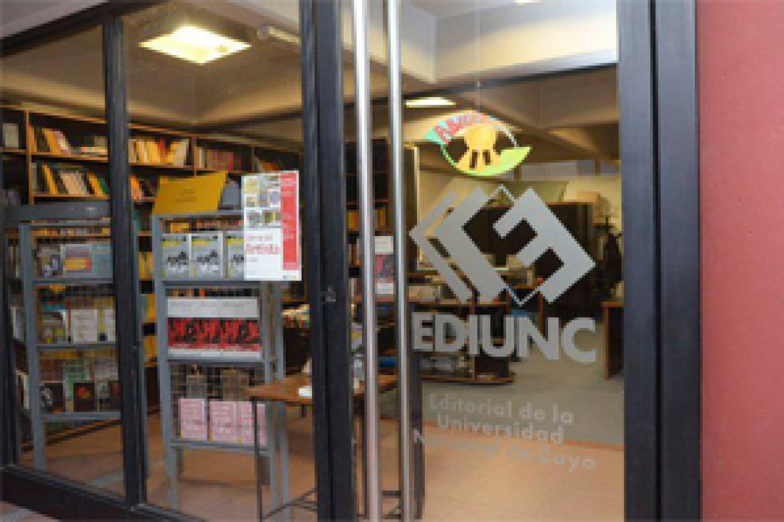 imagen La librería universitaria de la UNCuyo incorpora nuevos títulos de dos sellos nacionales